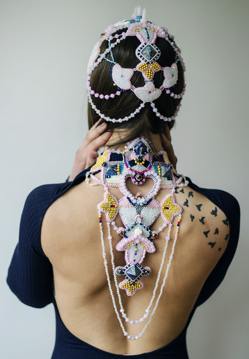 Headdress and necklace by Rasa Vilcinskaite